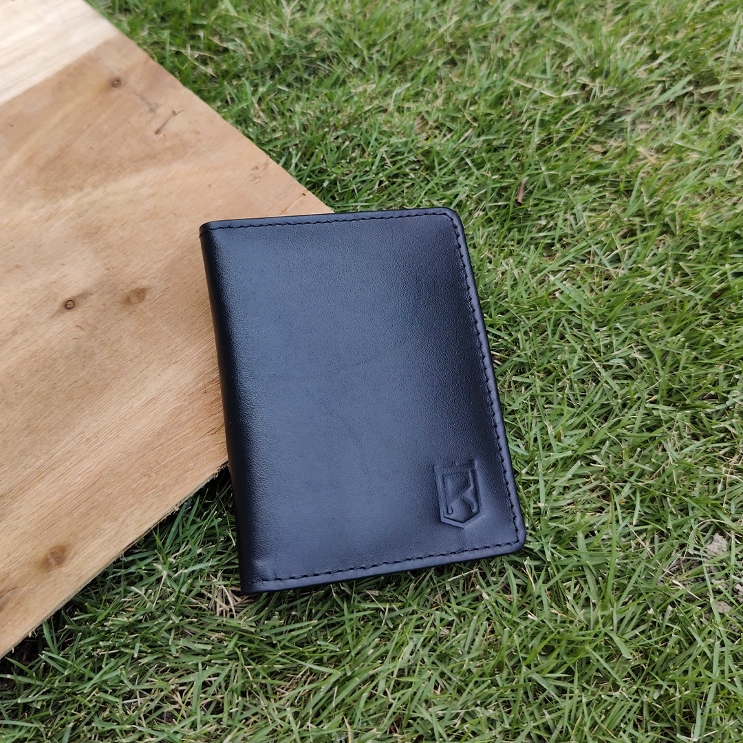 Black Bi-Fold Card Holder Leather Wallet